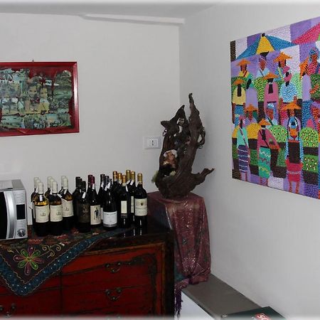 Il Sole Di Poggi Bed & Breakfast อิมเปรีอา ภายนอก รูปภาพ