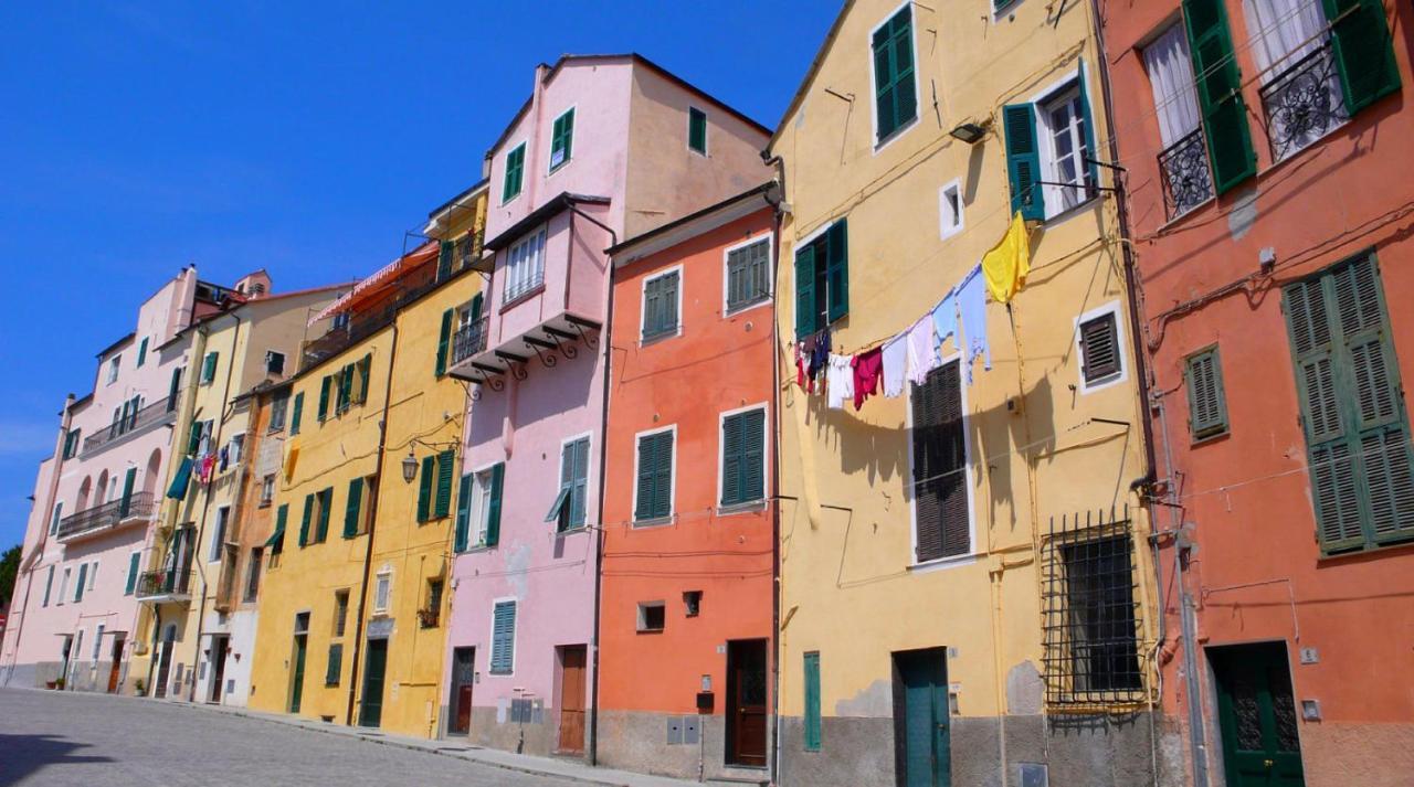 Il Sole Di Poggi Bed & Breakfast อิมเปรีอา ภายนอก รูปภาพ