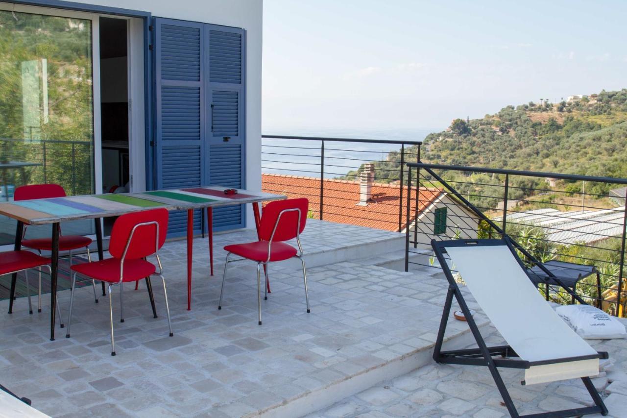 Il Sole Di Poggi Bed & Breakfast อิมเปรีอา ภายนอก รูปภาพ