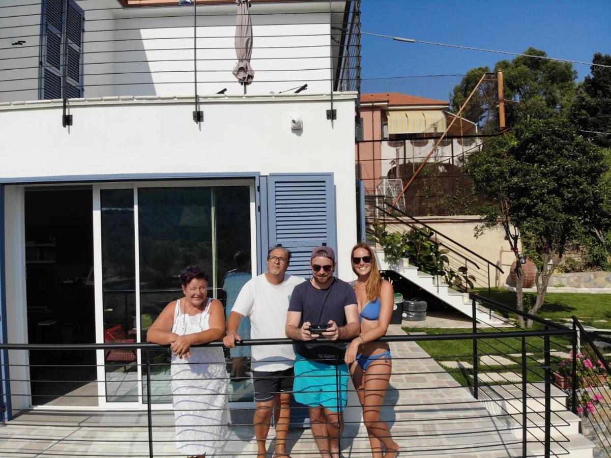 Il Sole Di Poggi Bed & Breakfast อิมเปรีอา ภายนอก รูปภาพ