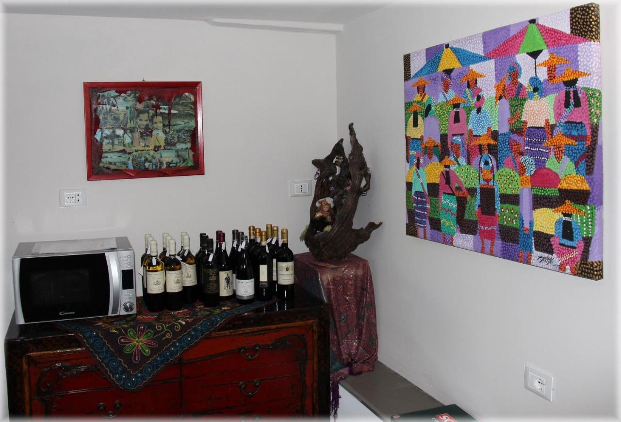 Il Sole Di Poggi Bed & Breakfast อิมเปรีอา ภายนอก รูปภาพ