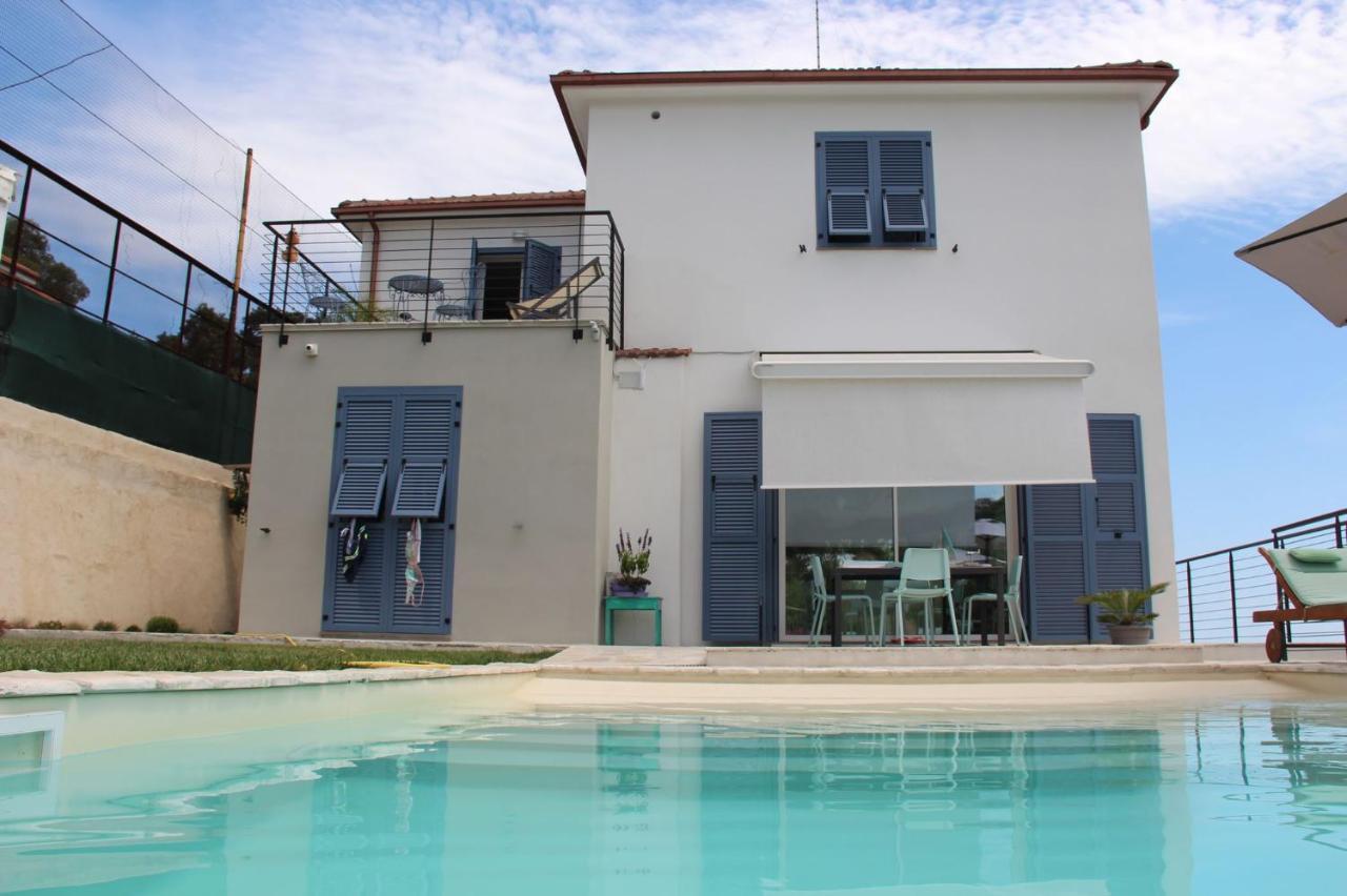 Il Sole Di Poggi Bed & Breakfast อิมเปรีอา ภายนอก รูปภาพ